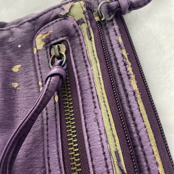 Purple faux leather wristlet wallet - Picture 11 of 17